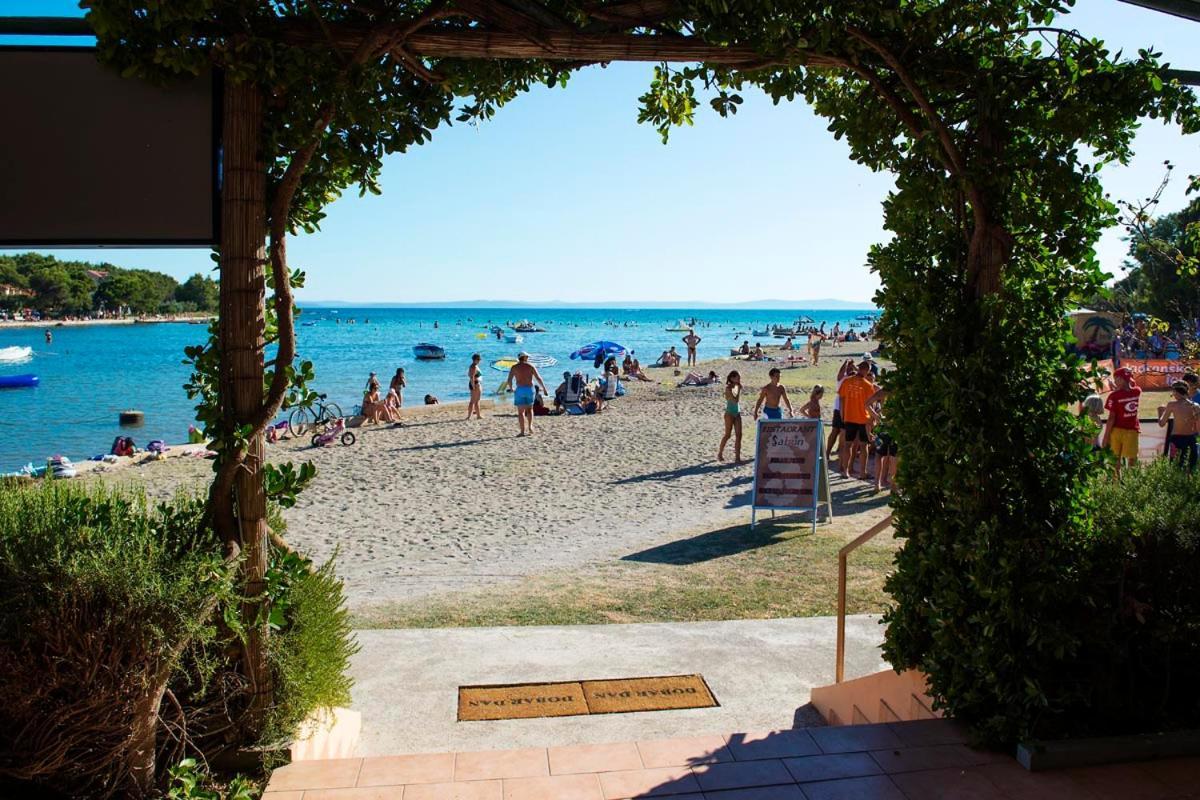 Villa Flora Maris Apartments Privlaka  Exterior photo